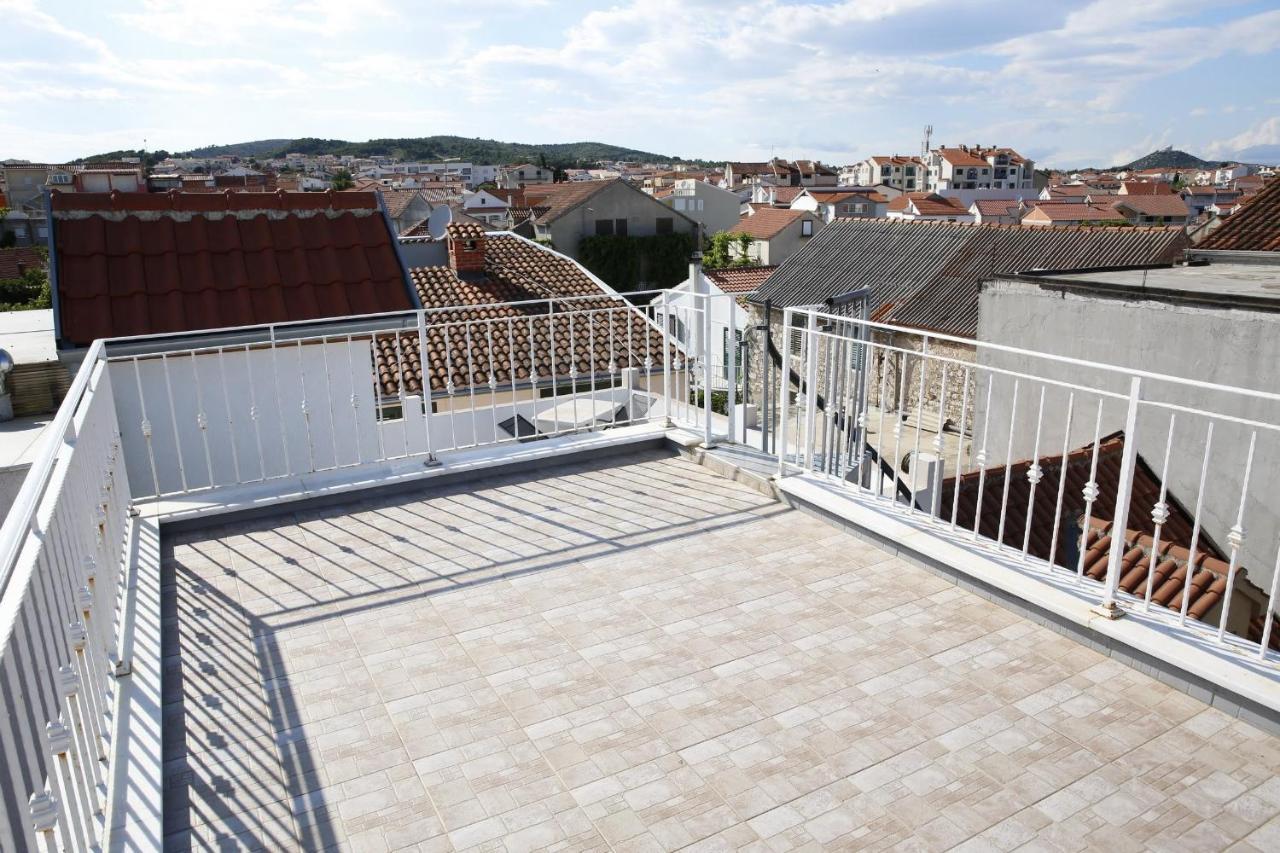 Holiday Home Yan With Bay View Vodice Esterno foto